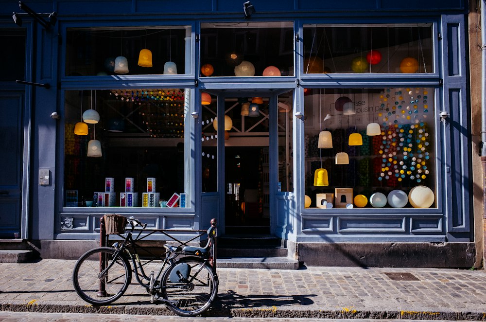 Lighting shop front